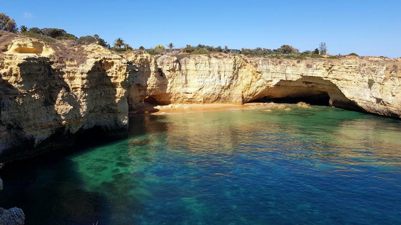 Magnific Studio With A Cozy Garden, 5 Minutes To The Beach Albufeira Luaran gambar